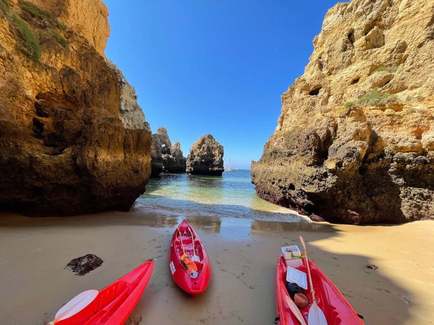 Kayaks na costa de Lagos